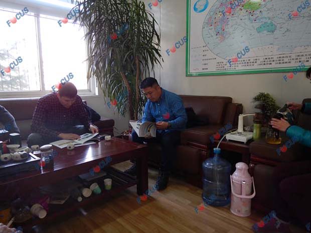 Mongolian Clients Buying Mobile Concrete Plant Photo 1